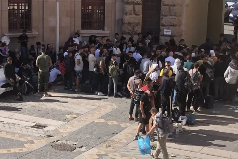 Ετοιμάζουν hot spot και στη Ρόδο ;